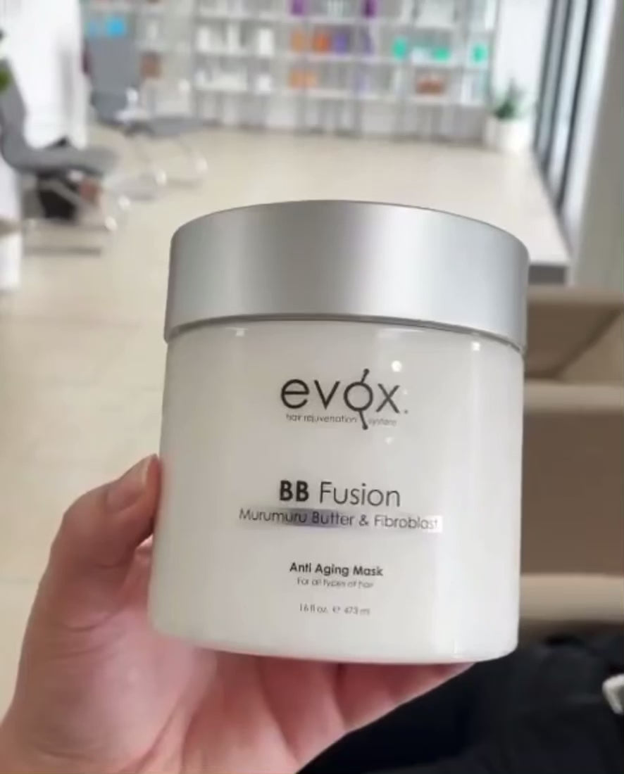 BB CREAM- RISTRUTTURANTE STRONG IN CREMA